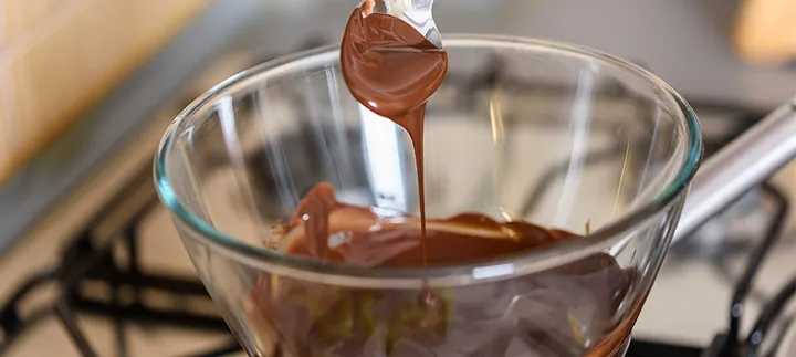 طرق سهلة لإذابة الشوكولاته